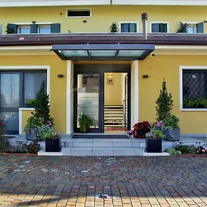 Rovere 3*, Treviso Italia